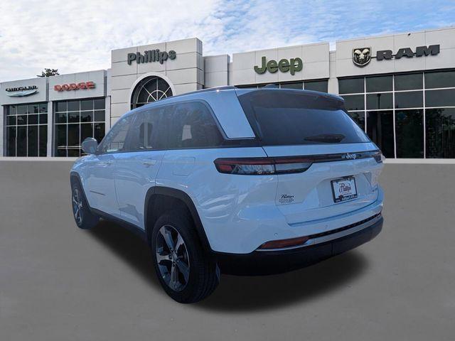 new 2026 Jeep Grand Cherokee car, priced at $47,421