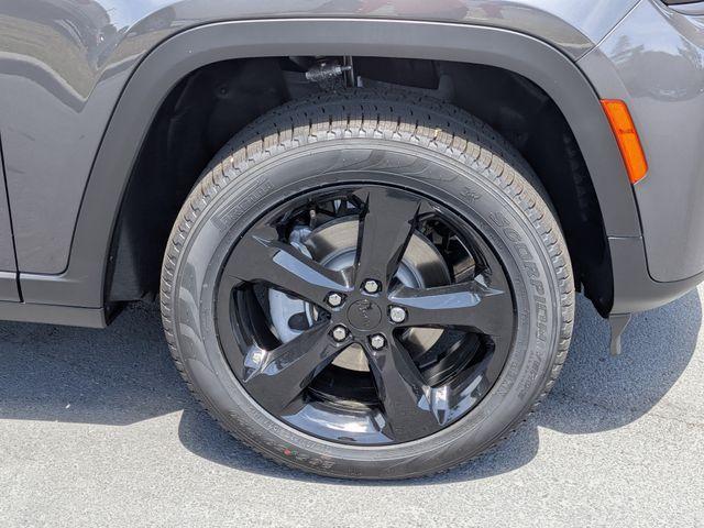 new 2026 Jeep Grand Cherokee car, priced at $48,123