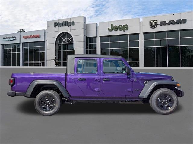 new 2026 Jeep Gladiator car, priced at $41,915