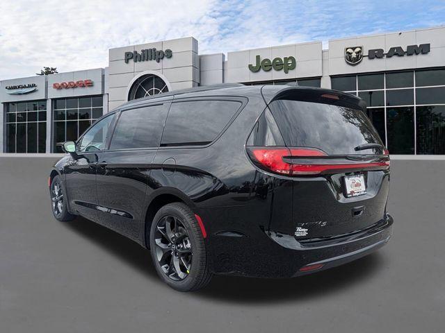 new 2026 Chrysler Pacifica car, priced at $44,291