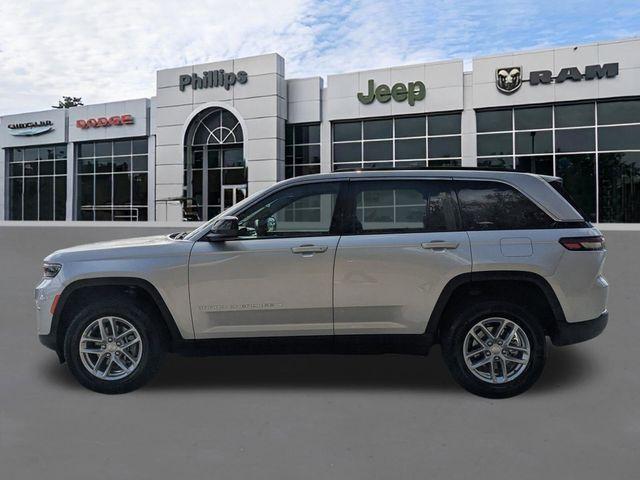new 2026 Jeep Grand Cherokee car, priced at $43,080