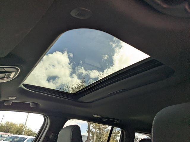 new 2026 Jeep Grand Cherokee car, priced at $43,080