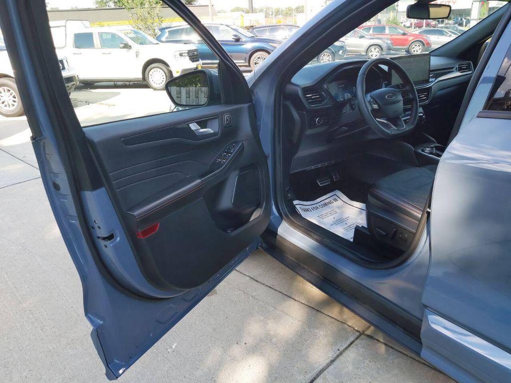 used 2024 Ford Escape car, priced at $24,995