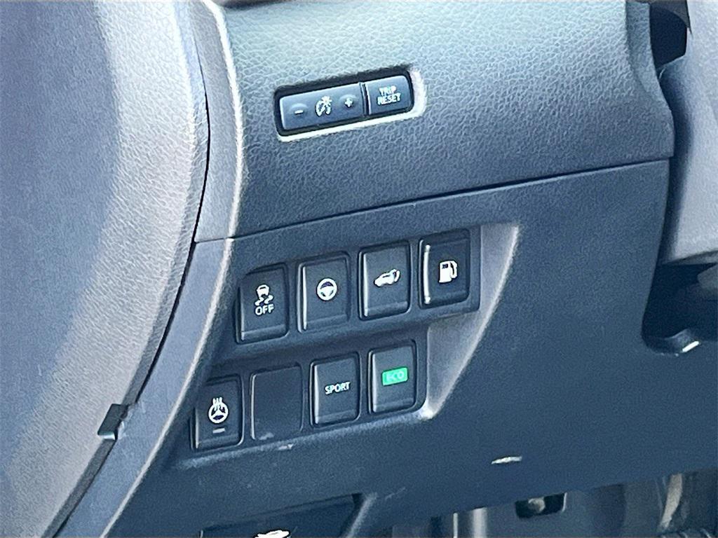 used 2020 Nissan Rogue car, priced at $12,900