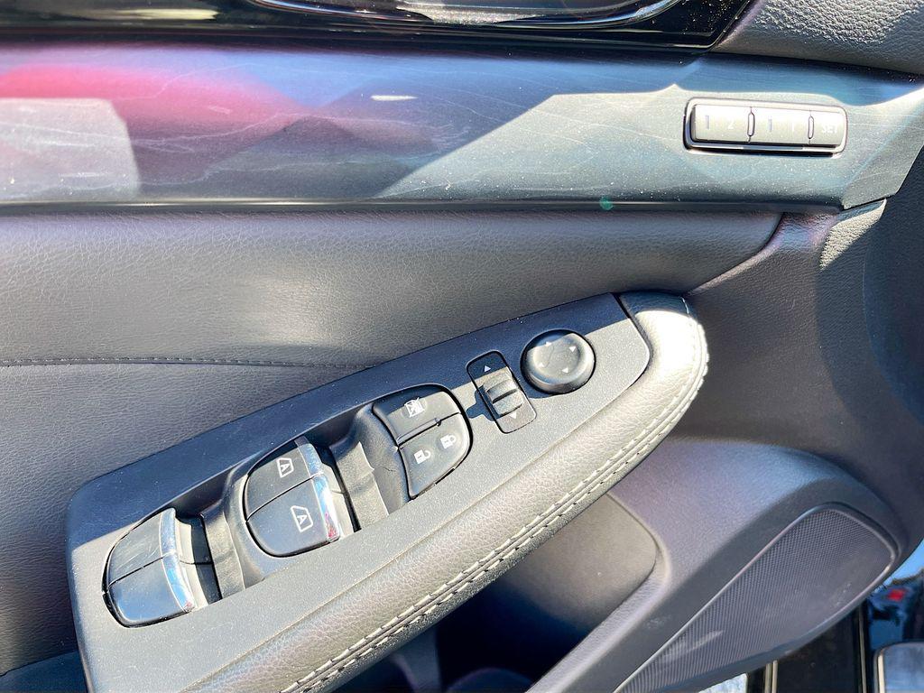 used 2023 Nissan Maxima car, priced at $25,700