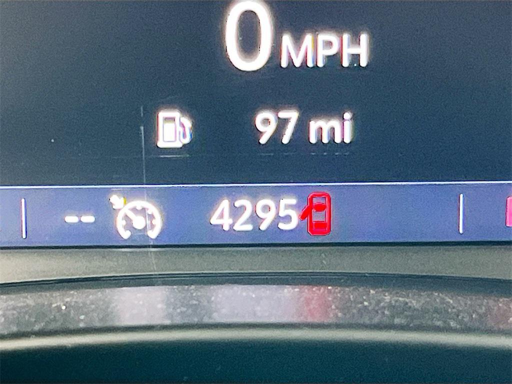 used 2023 Chevrolet Equinox car, priced at $22,200