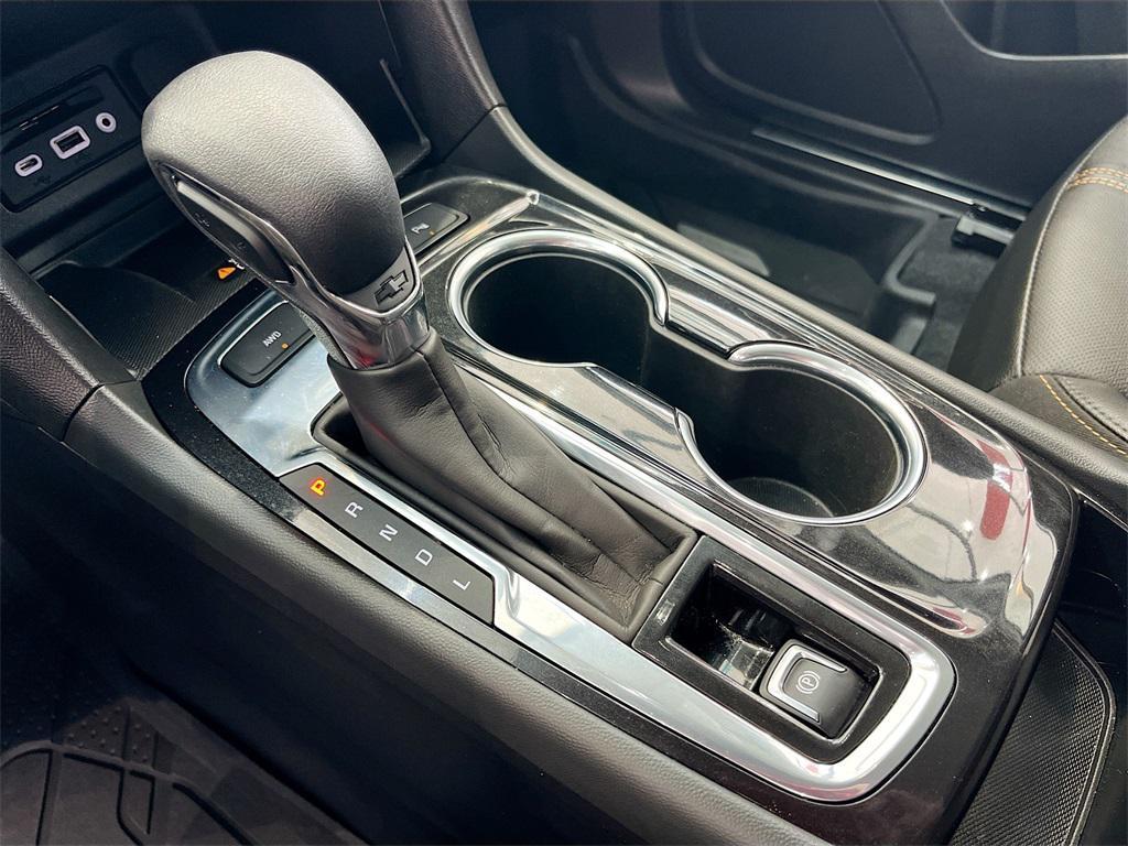 used 2023 Chevrolet Equinox car, priced at $22,200