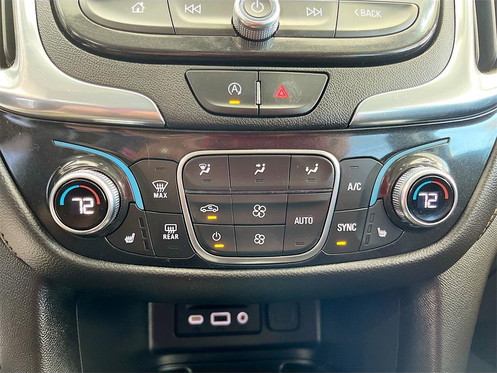 used 2023 Chevrolet Equinox car, priced at $22,200