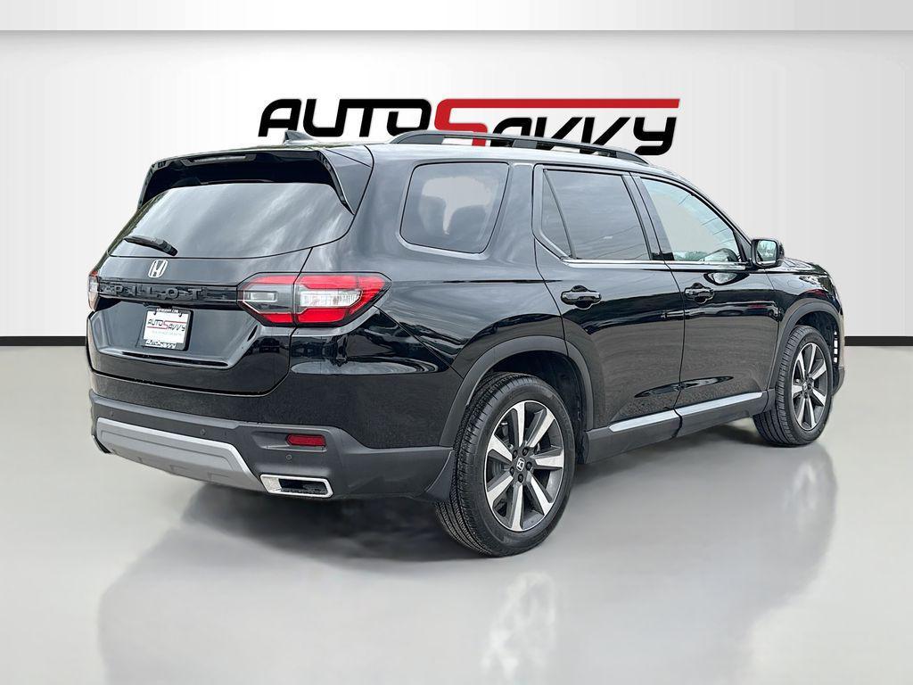 used 2024 Honda Pilot car, priced at $32,200
