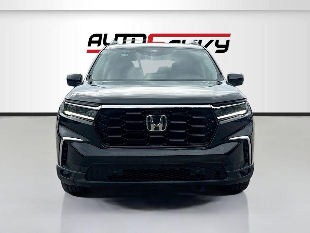 used 2024 Honda Pilot car, priced at $32,200