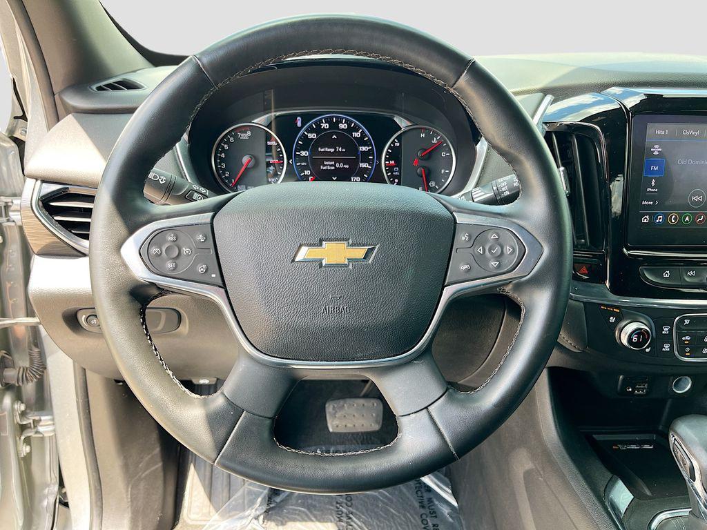 used 2023 Chevrolet Traverse car, priced at $30,600