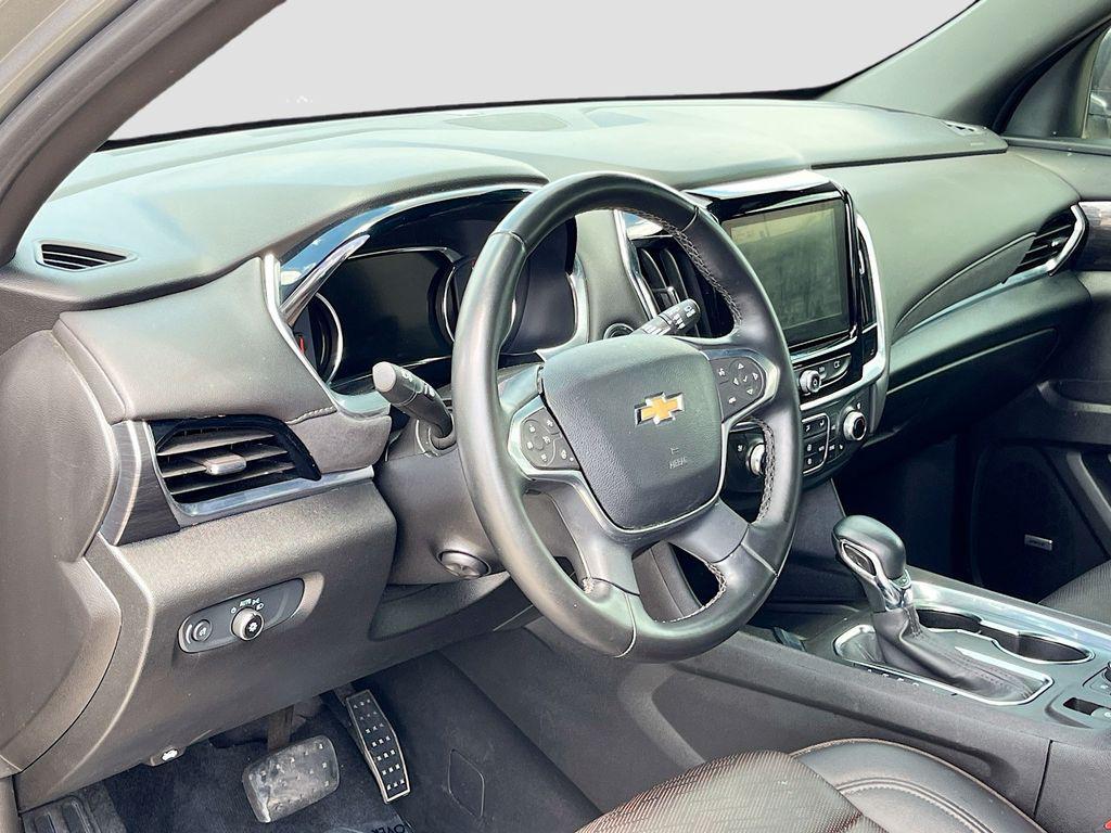 used 2023 Chevrolet Traverse car, priced at $30,600