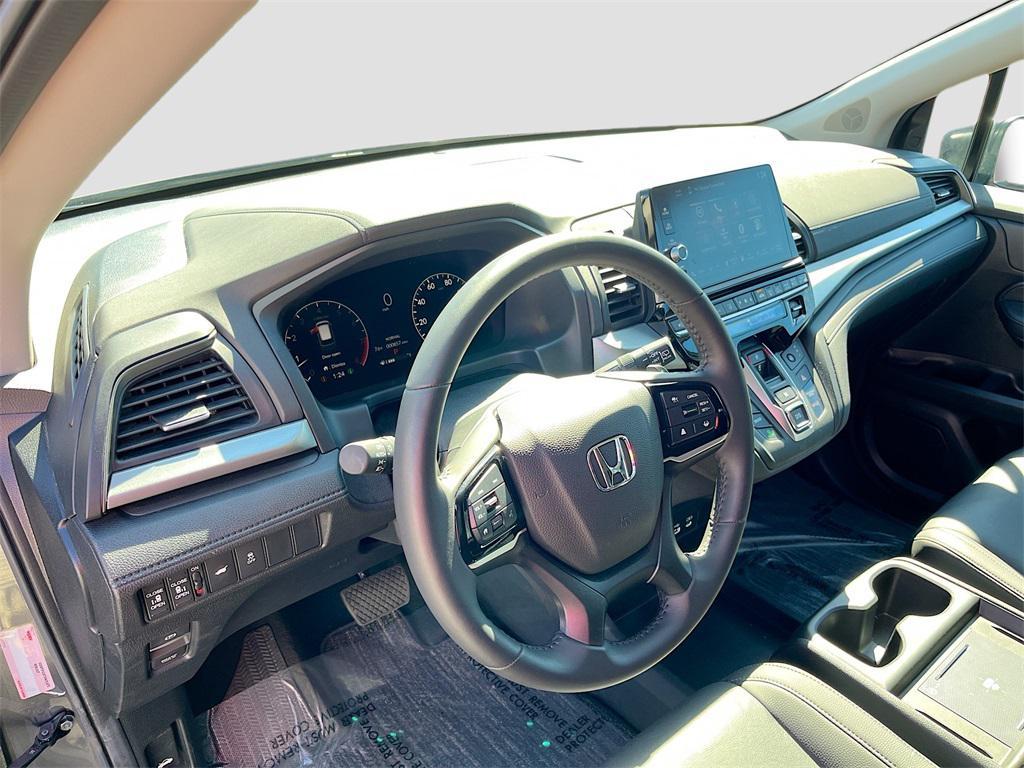 used 2025 Honda Odyssey car, priced at $33,600