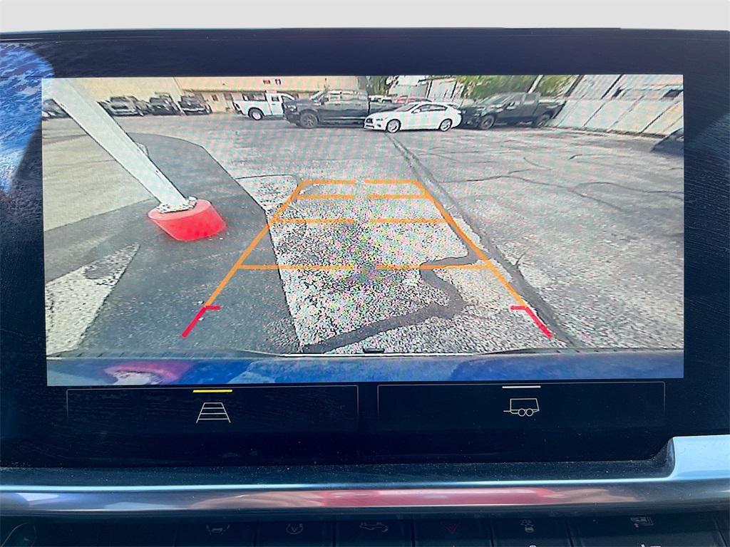 used 2024 Chevrolet Silverado 1500 car, priced at $32,300