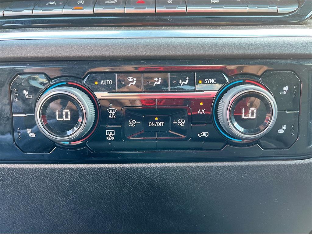 used 2024 Chevrolet Silverado 1500 car, priced at $32,300