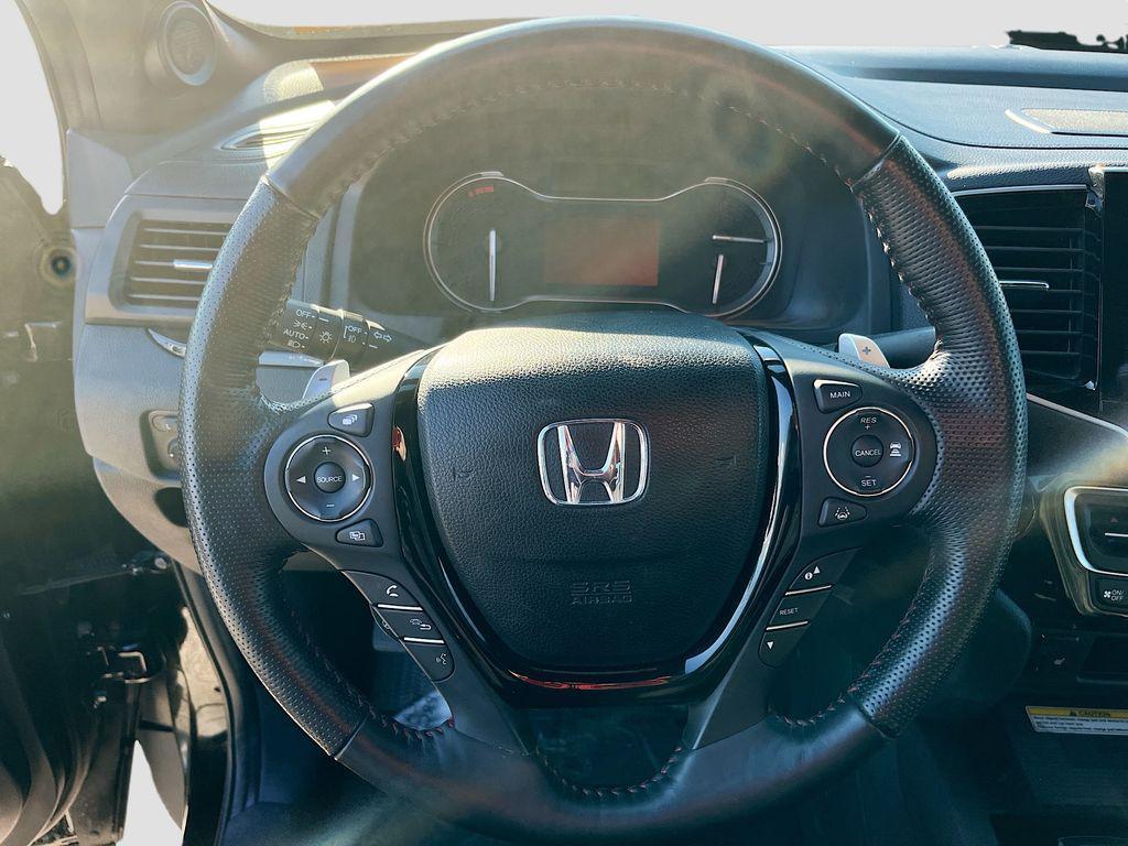 used 2023 Honda Ridgeline car, priced at $28,400