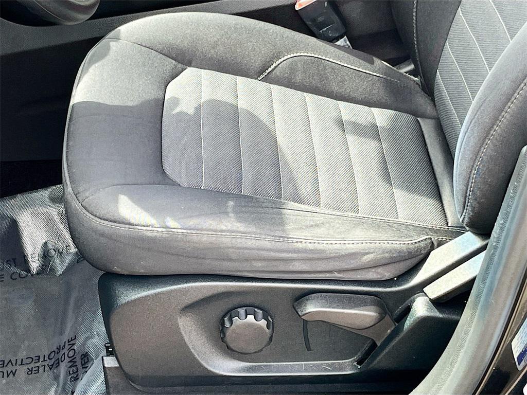 used 2015 Ford Edge car, priced at $6,900