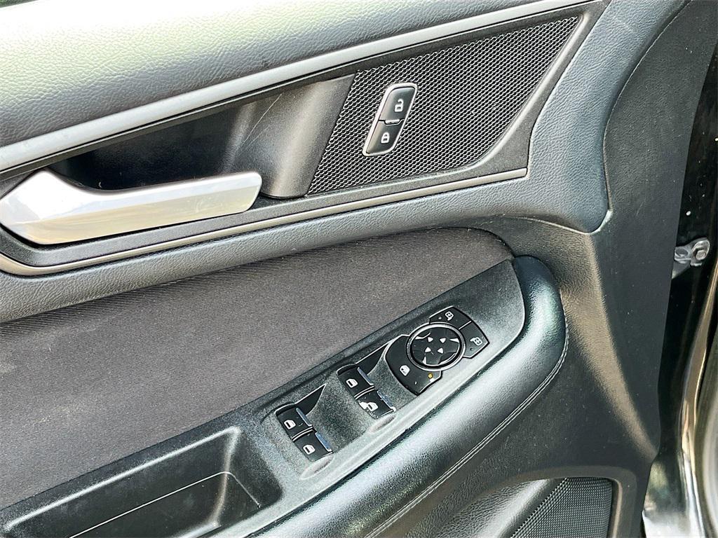 used 2015 Ford Edge car, priced at $6,900