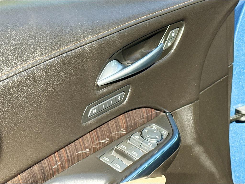 used 2024 Cadillac XT4 car, priced at $28,000