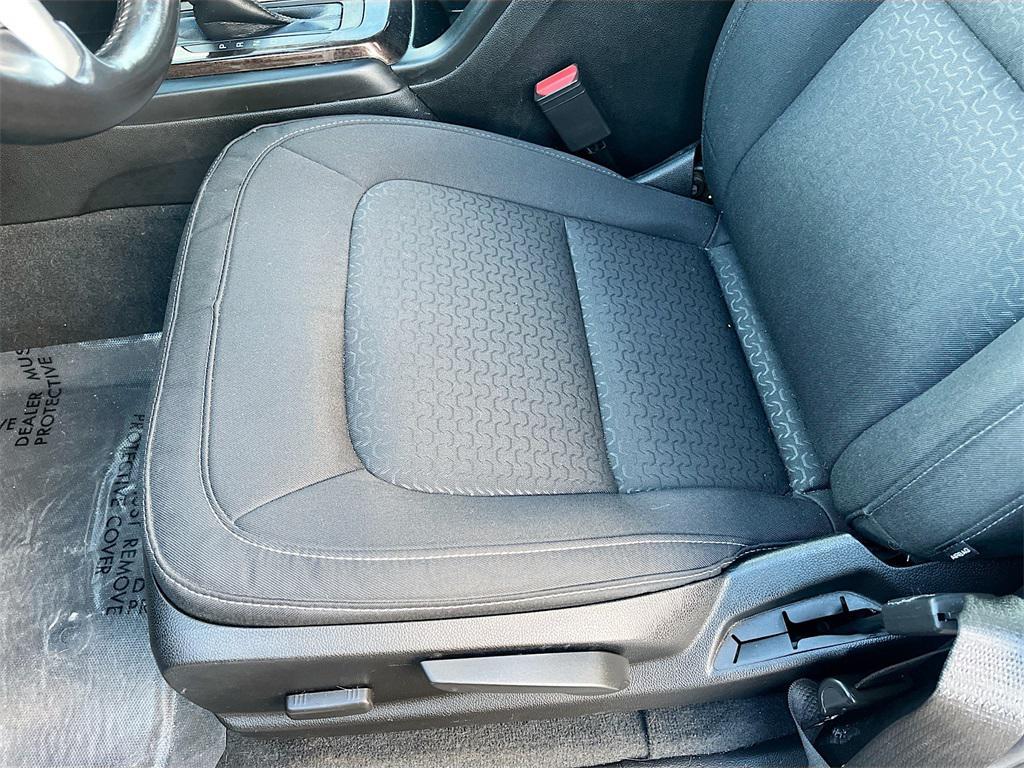 used 2022 GMC Canyon car, priced at $21,000