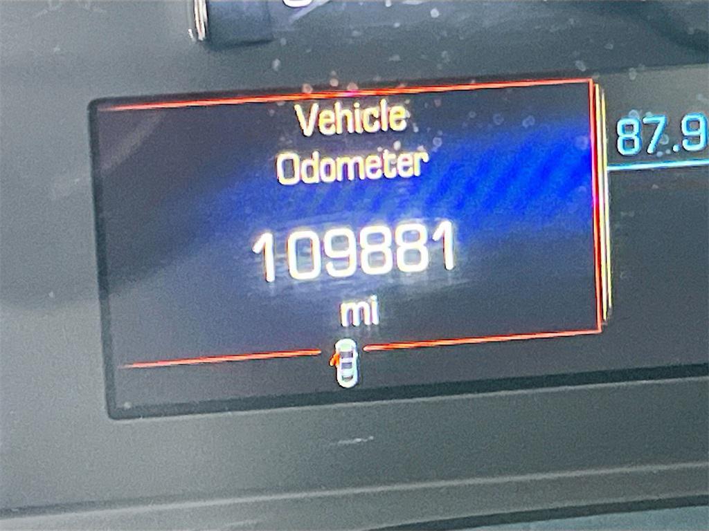 used 2017 Cadillac XT5 car, priced at $12,000