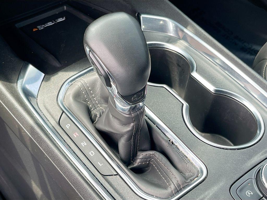used 2023 Chevrolet Traverse car, priced at $29,700