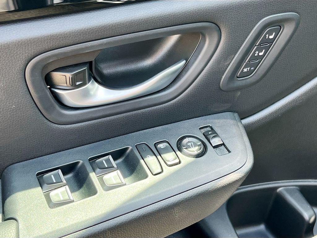 used 2025 Honda Pilot car, priced at $35,000
