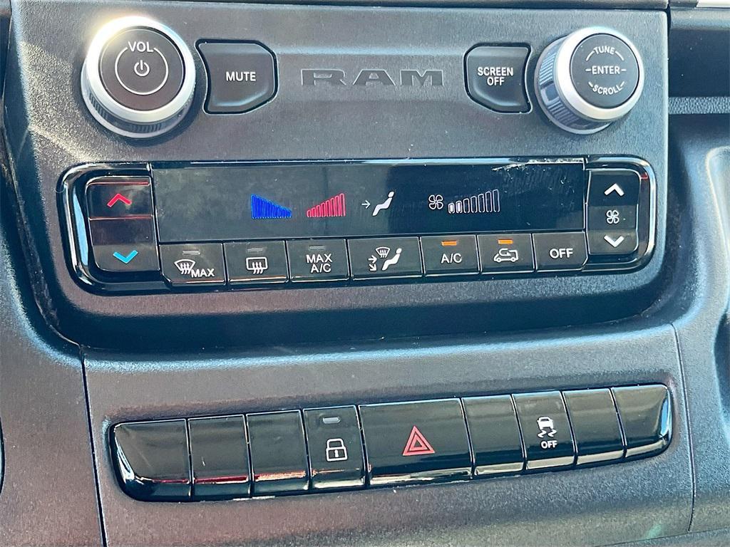 used 2024 Ram ProMaster 3500 car, priced at $34,400