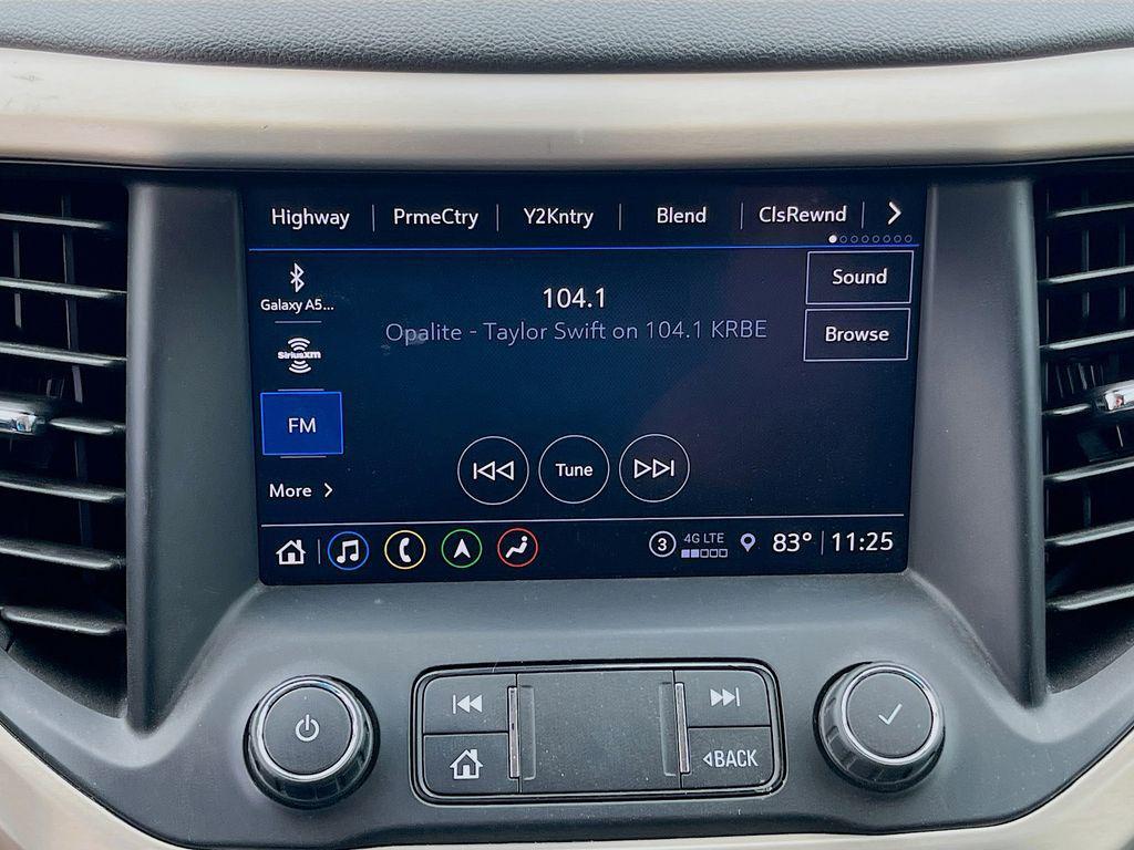 used 2022 GMC Acadia car, priced at $20,300