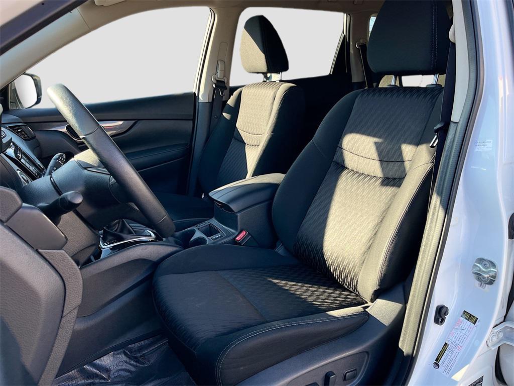 used 2020 Nissan Rogue car, priced at $15,500