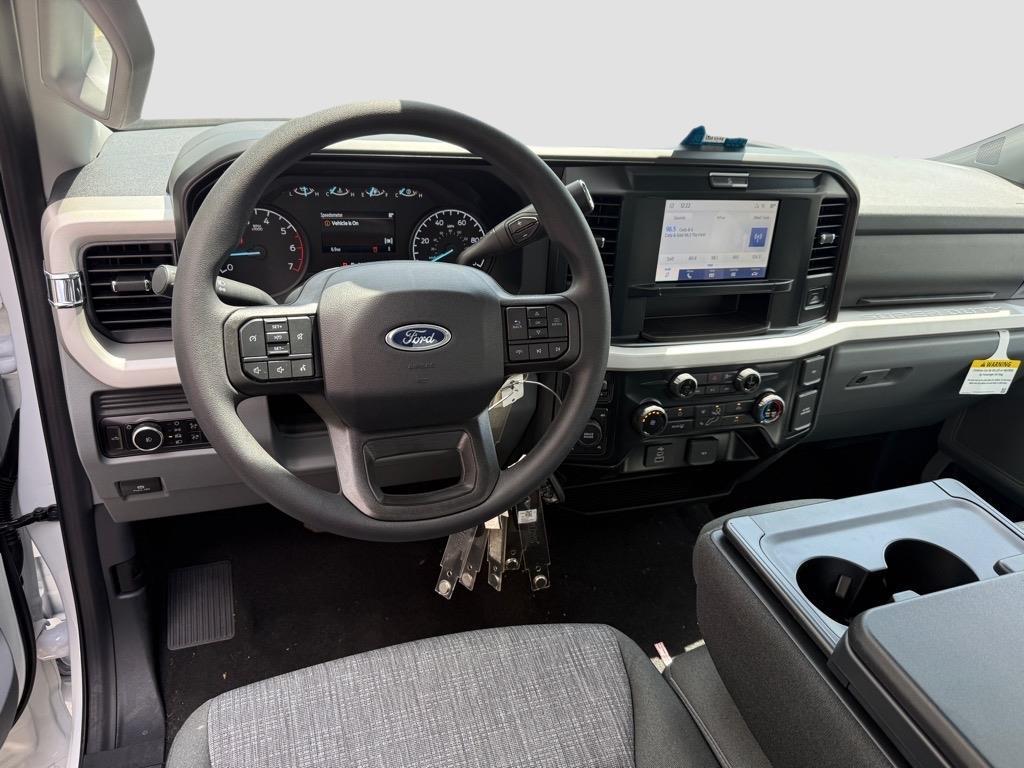 new 2025 Ford F-350 car, priced at $51,067