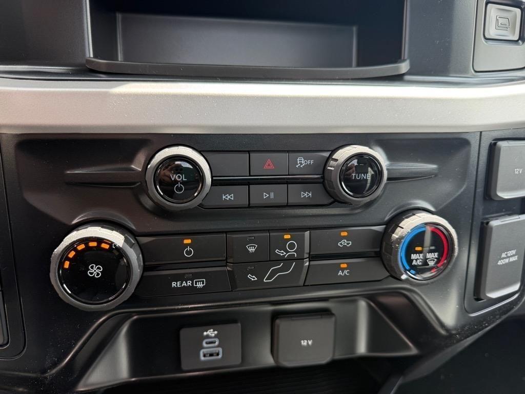 new 2025 Ford F-350 car, priced at $51,067