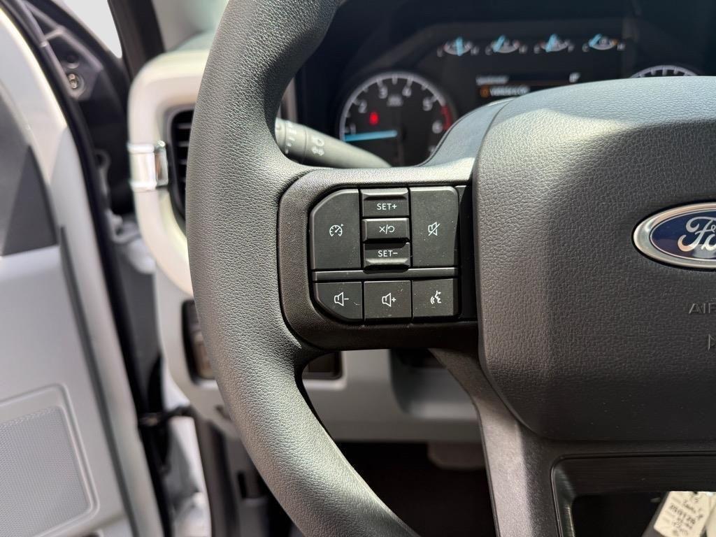 new 2025 Ford F-350 car, priced at $51,067