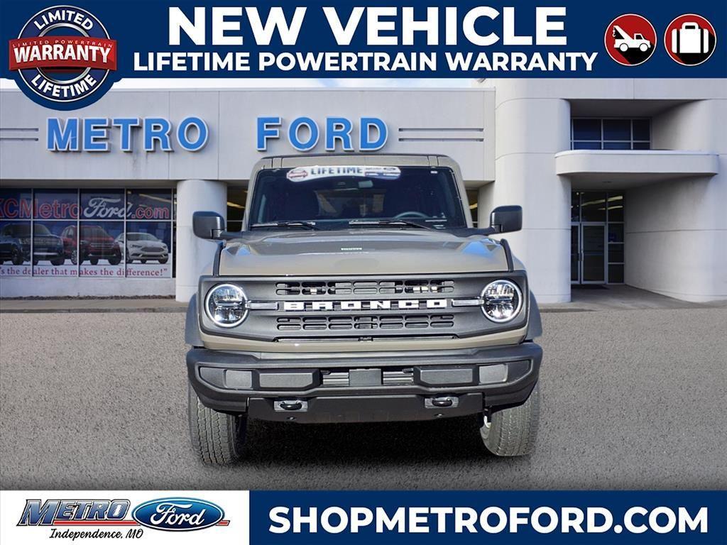 new 2025 Ford Bronco car, priced at $40,364