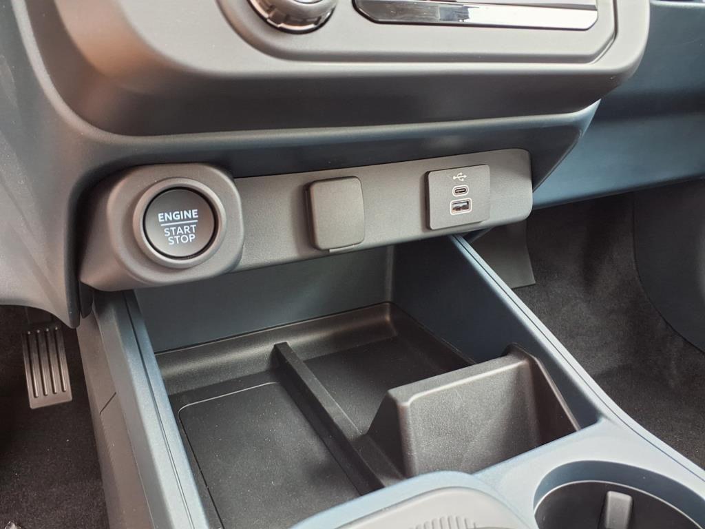 new 2025 Ford Maverick car, priced at $35,204