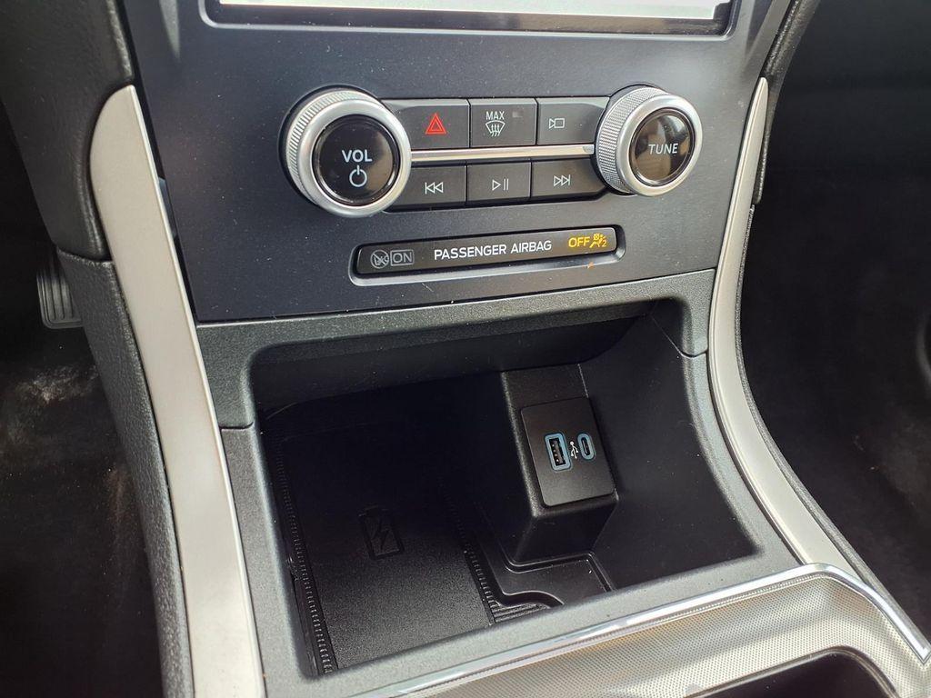 used 2022 Ford Edge car, priced at $26,200