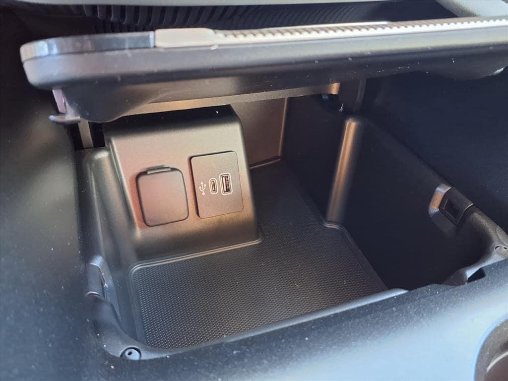 new 2025 Ford Explorer car, priced at $45,377