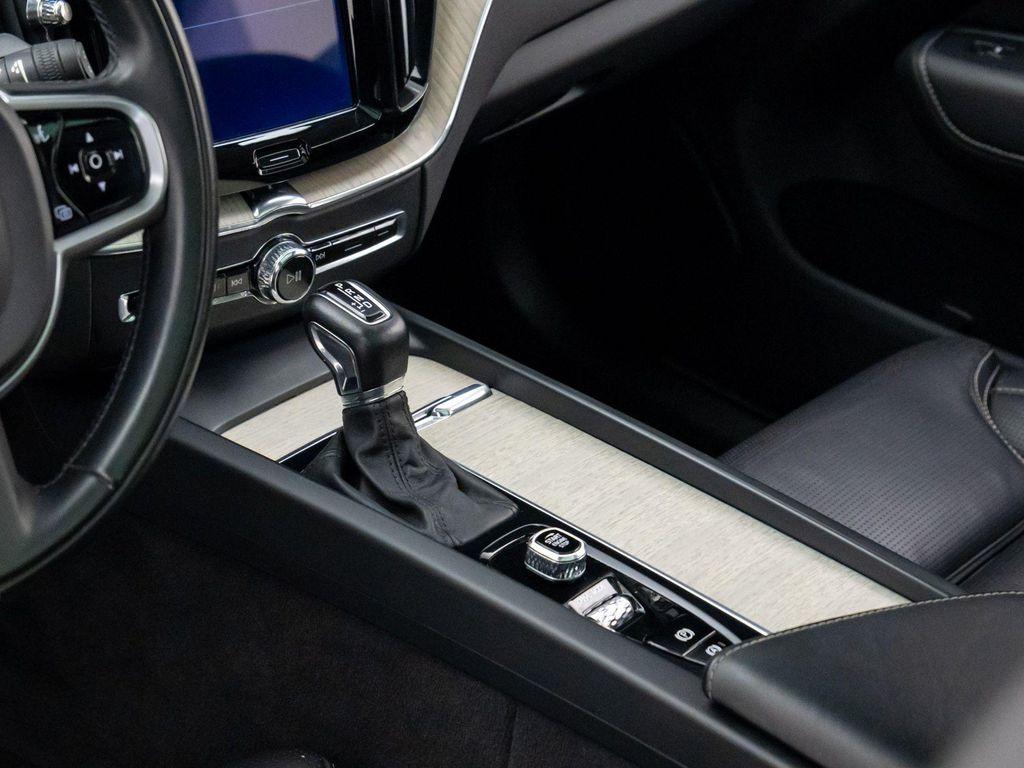 used 2021 Volvo XC60 car, priced at $28,900