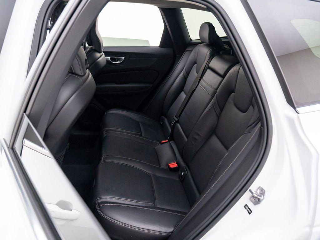 used 2021 Volvo XC60 car, priced at $28,900