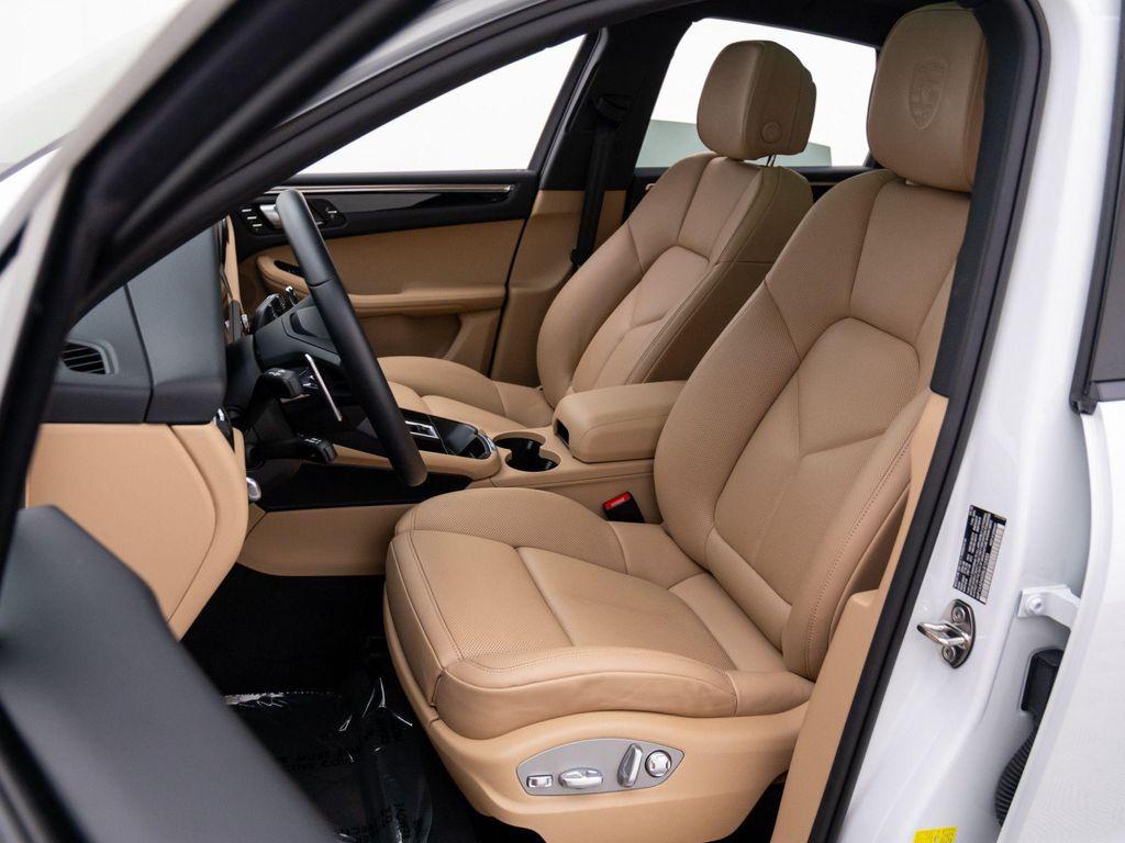 used 2025 Porsche Macan car, priced at $59,900