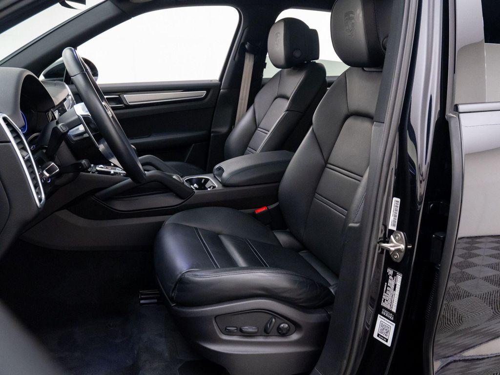 used 2022 Porsche Cayenne car, priced at $58,900