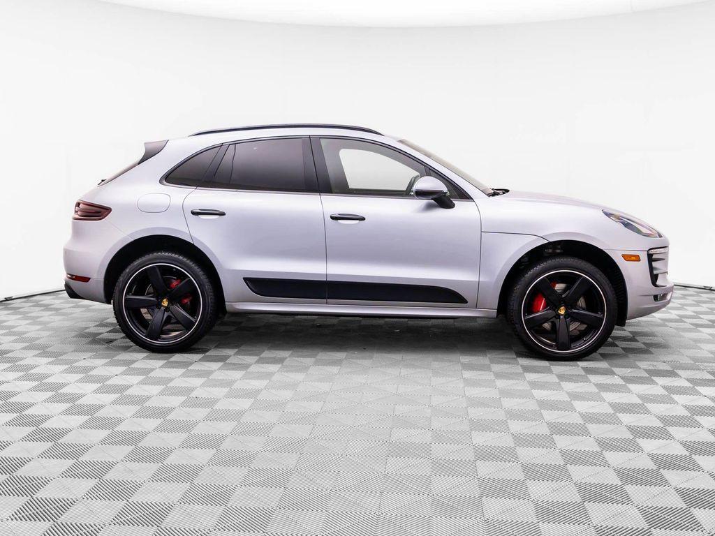 used 2018 Porsche Macan car