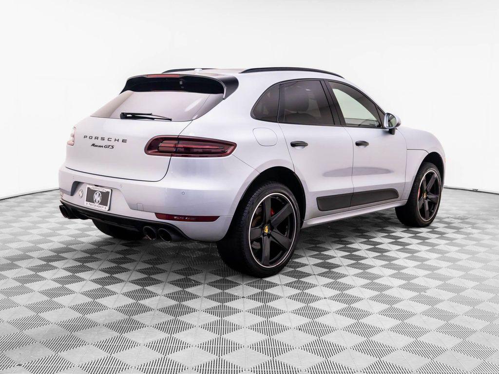 used 2018 Porsche Macan car