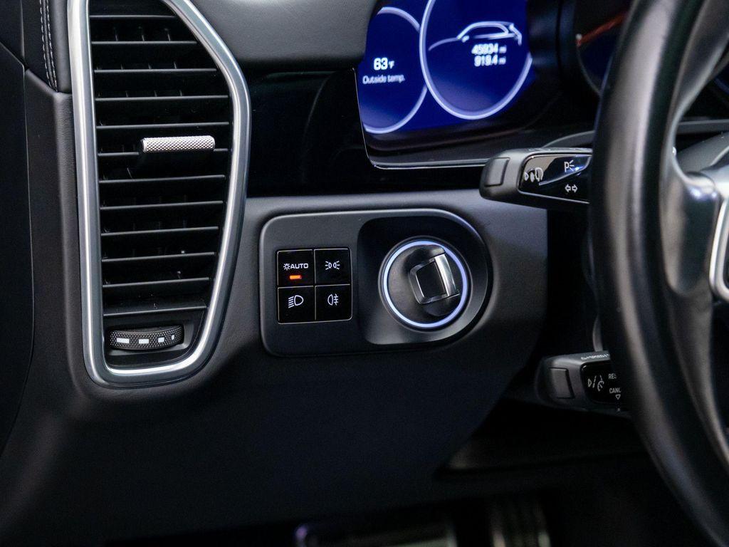 used 2021 Porsche Cayenne car, priced at $72,900