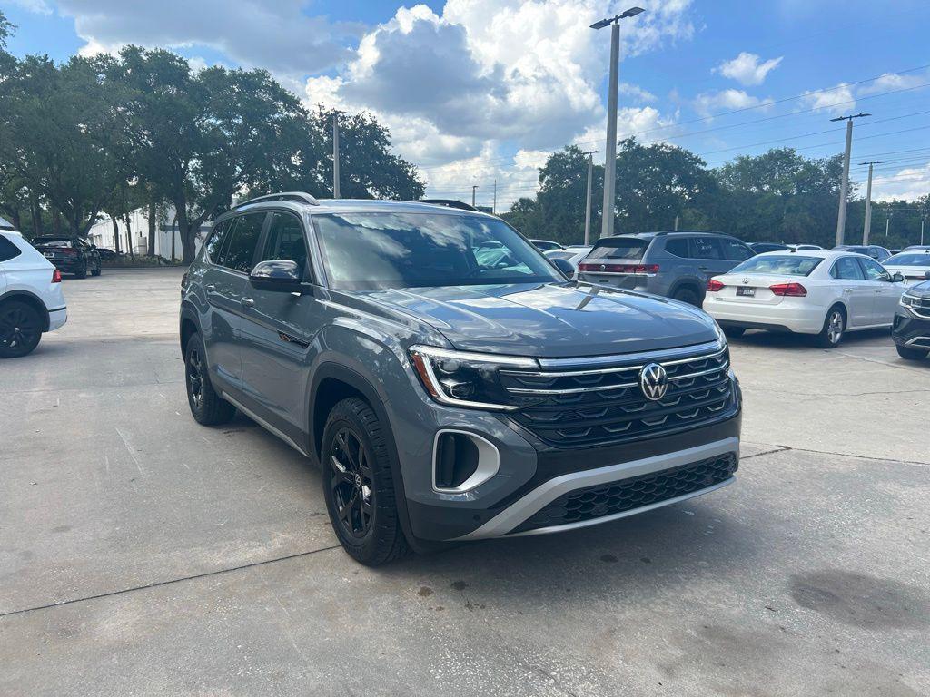 new 2026 Volkswagen Atlas car, priced at $44,669