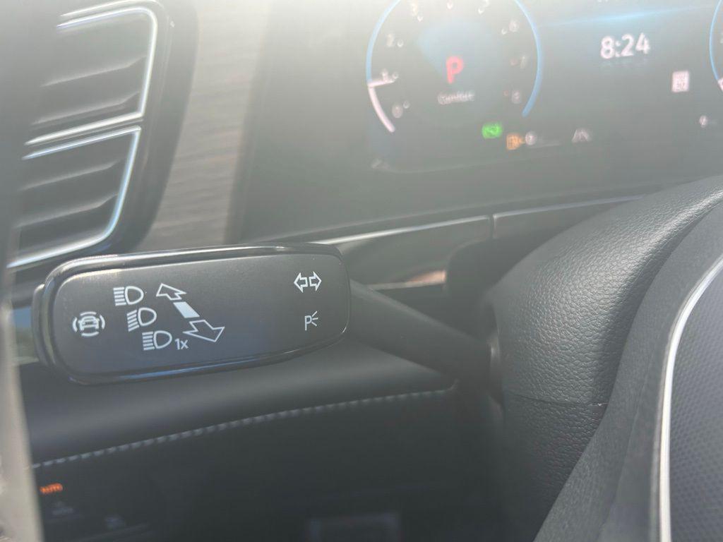 new 2026 Volkswagen Atlas car, priced at $52,011