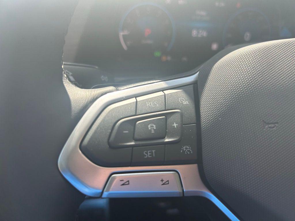 new 2026 Volkswagen Atlas car, priced at $52,011