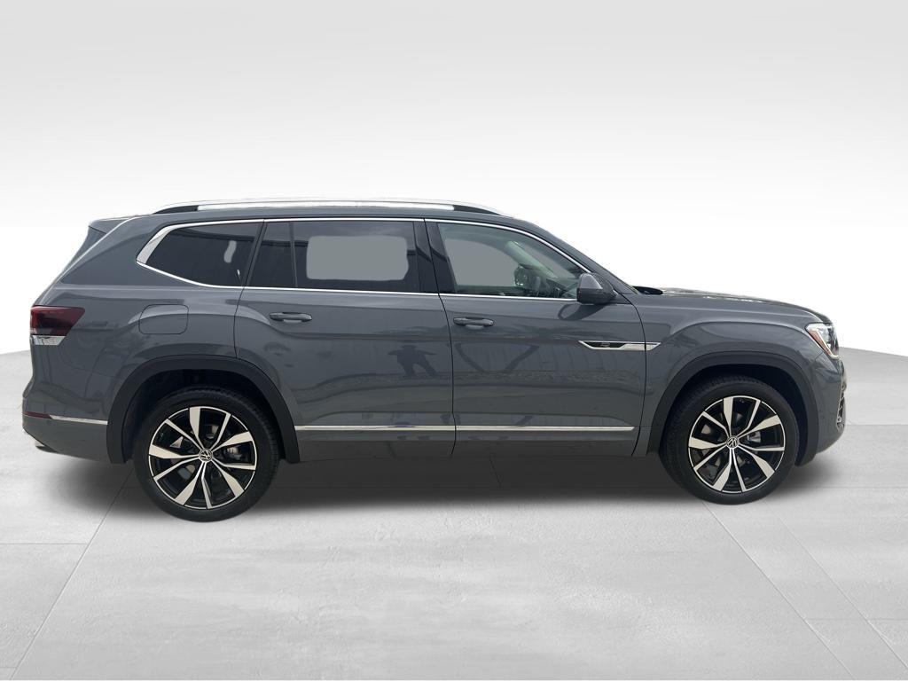 new 2026 Volkswagen Atlas car, priced at $52,448