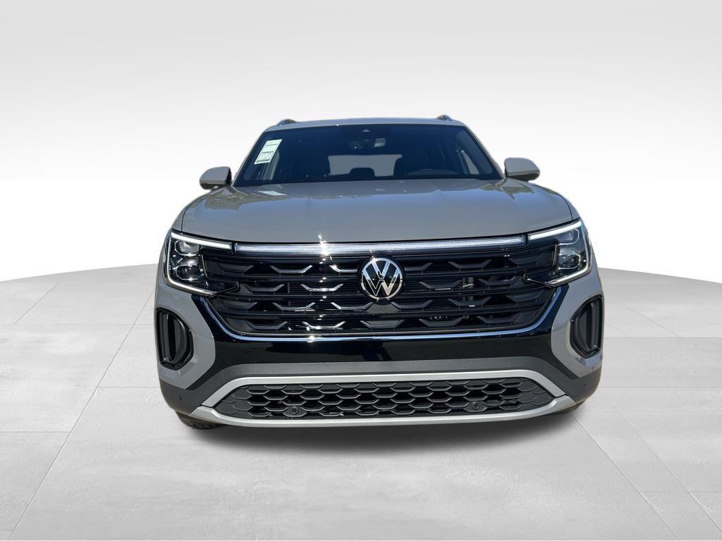 new 2026 Volkswagen Atlas Cross Sport car, priced at $42,909