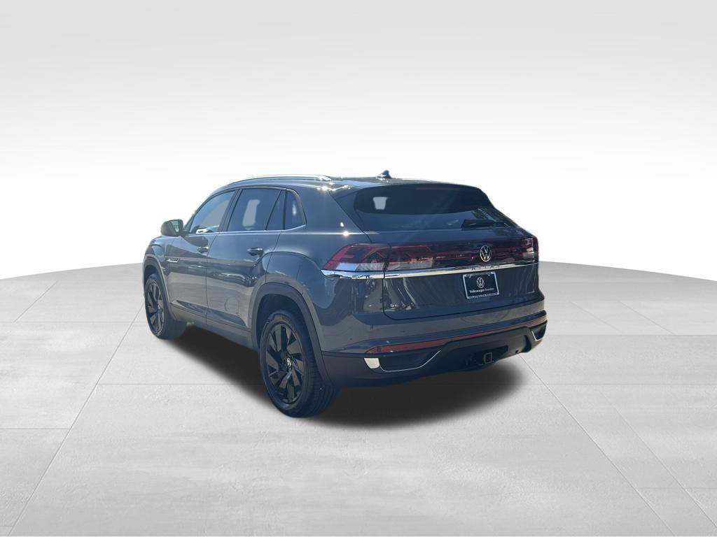 new 2026 Volkswagen Atlas Cross Sport car, priced at $42,909